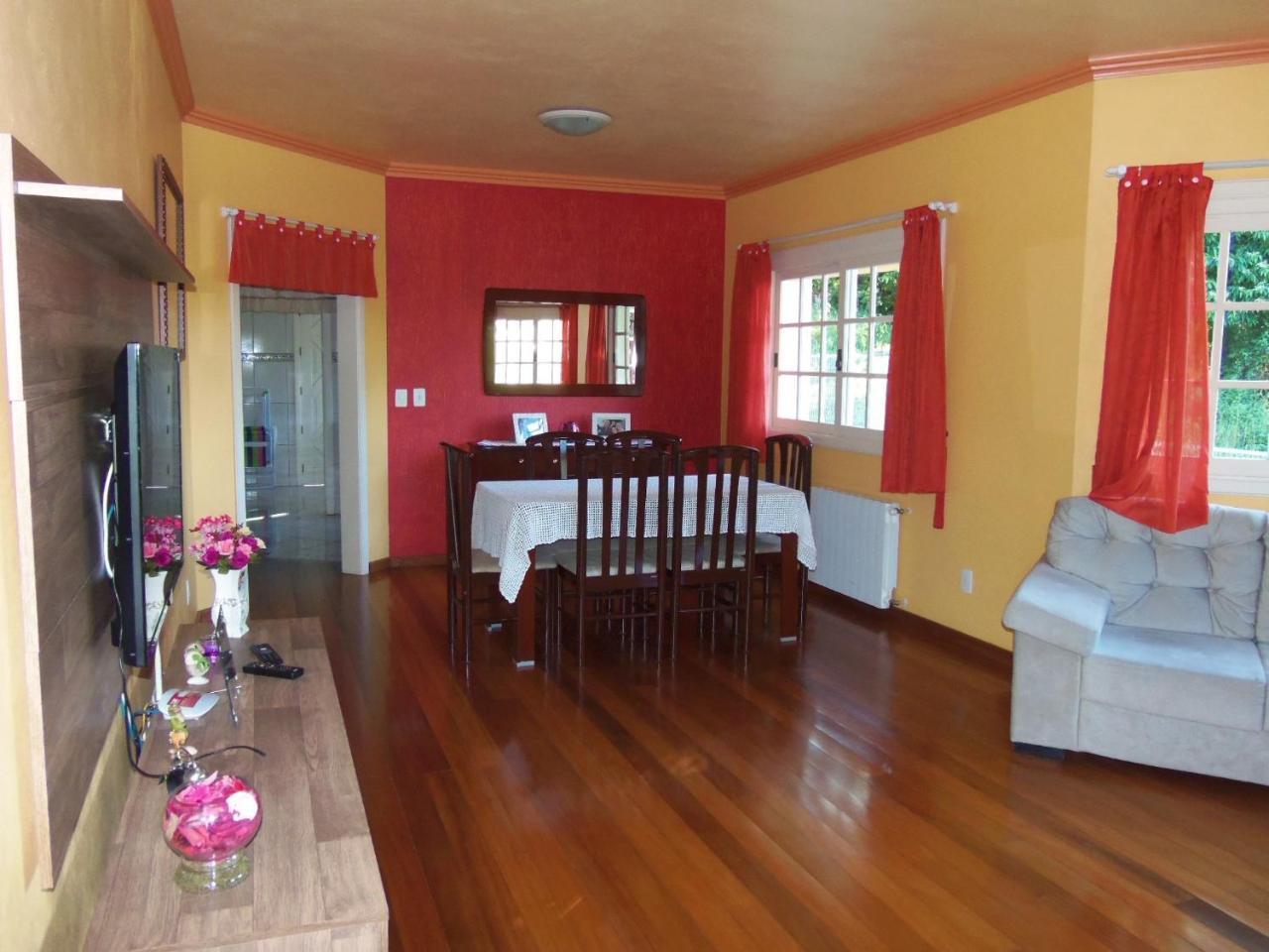 Casa Ampla Com Comodos Confortaveis 그라마도 외부 사진